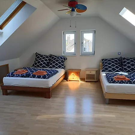 Schoene Mit Whirlpool Und Sauna Homberg (Ohm)