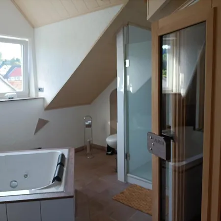 Apartment Schoene Mit Whirlpool Und Sauna