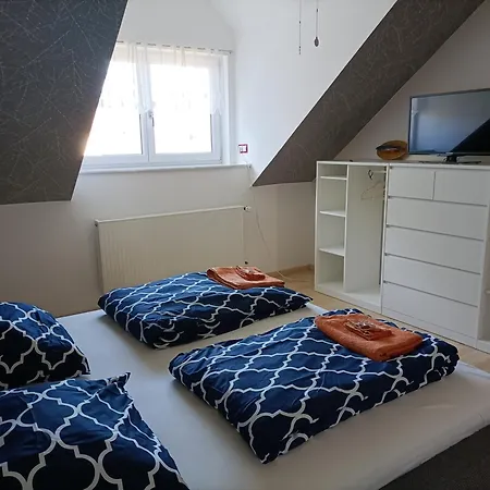 Schoene Mit Whirlpool Und Sauna * Homberg (Ohm)