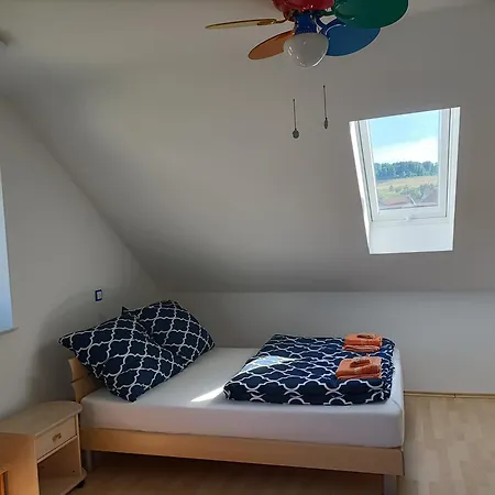 Schoene Mit Whirlpool Und Sauna Apartment